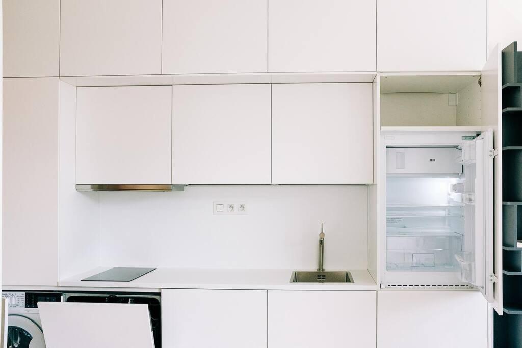 New Studio In Quiet Part Of The City Center Bratislava Esterno foto