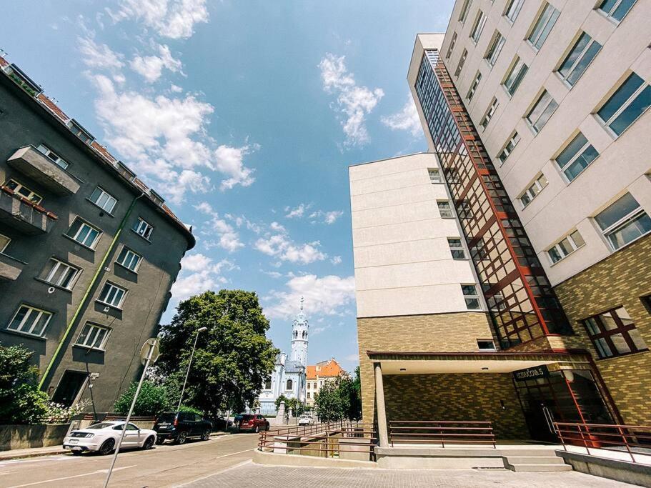 New Studio In Quiet Part Of The City Center Bratislava Esterno foto