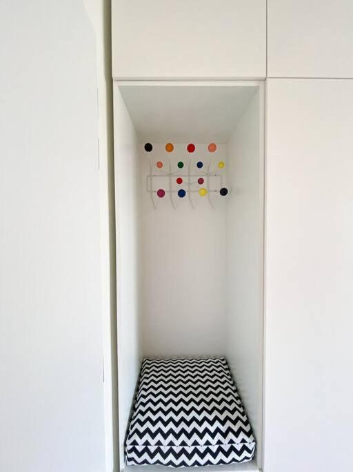 New Studio In Quiet Part Of The City Center Bratislava Esterno foto