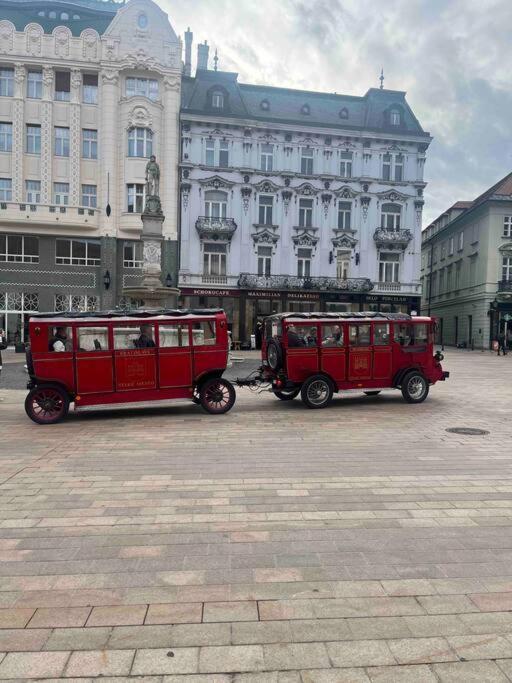 New Studio In Quiet Part Of The City Center Bratislava Esterno foto